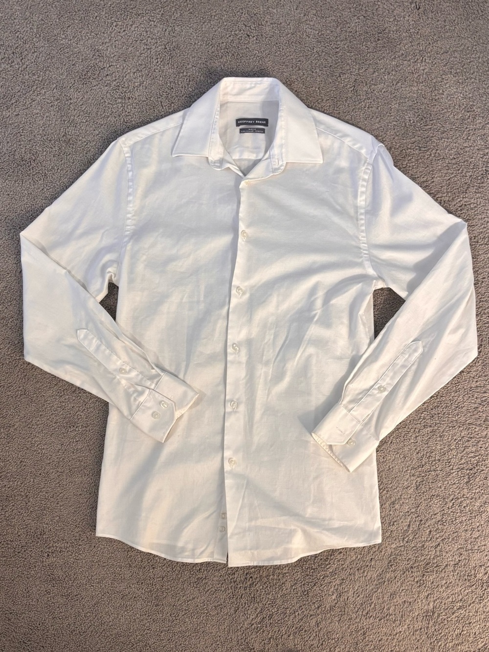Men’s White Long-Sleeve Dress Shirt